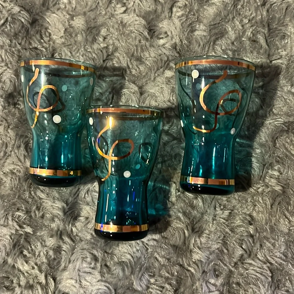 Elegant Blue and Gold Shot Glasses DL13